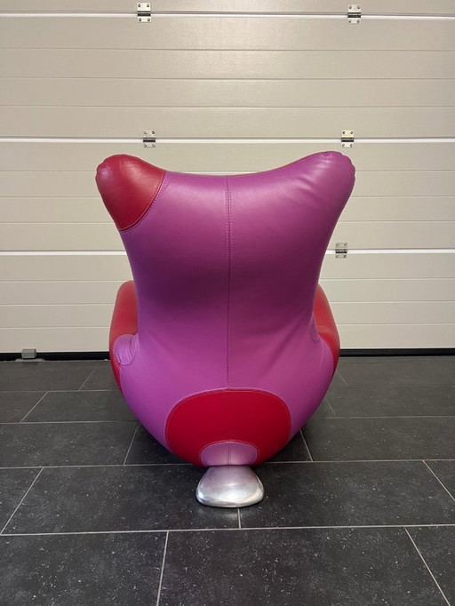 Fauteuil Leolux Du Du avec pied arrière poli.design Jane Worthington.
