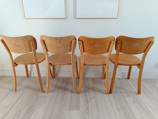 4 skandinavische Bugholz-Esszimmer-Caféstühle