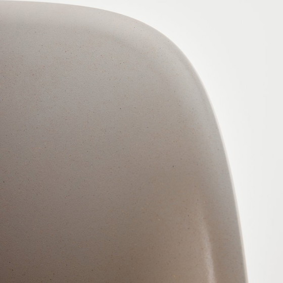 Image 1 of MK10515 Silla lateral de fibra de Iskos-Berlin para Muuto