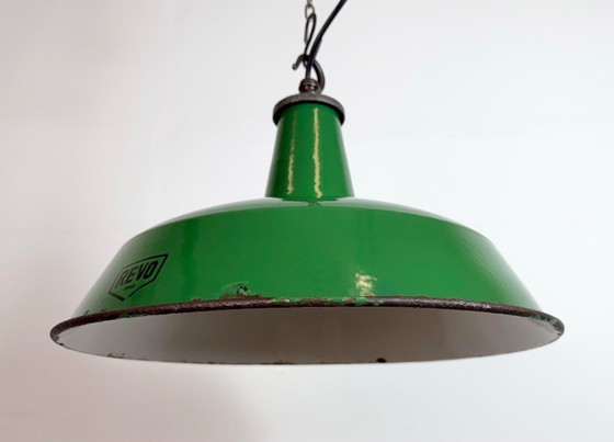 Image 1 of Industriële groene emaille hanglamp van Revo, jaren 1950.