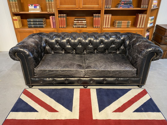 Twee stoere banken vintage zwart – Winchester, Leather (photo 6 of 7)
