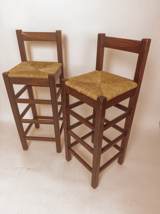 Image 1 of Ensemble de 2 tabourets de bar vintage en bois avec assise en jonc