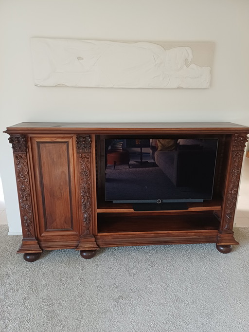 Antieke wandkast notenhout