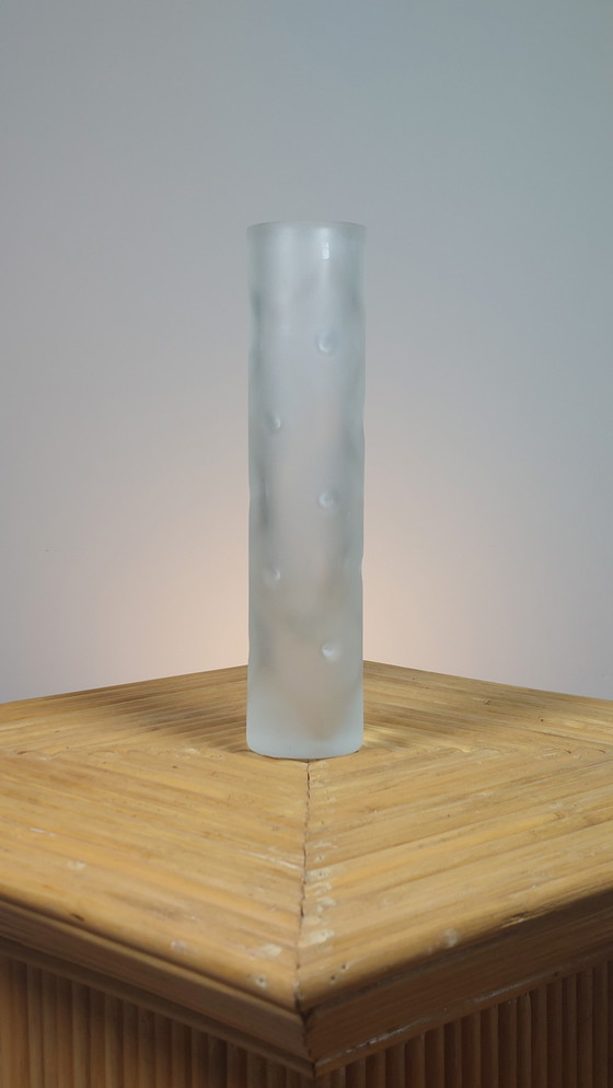 Image 1 of Handgemaakte vintage ijsglazen vaas, mat, met inkepingen