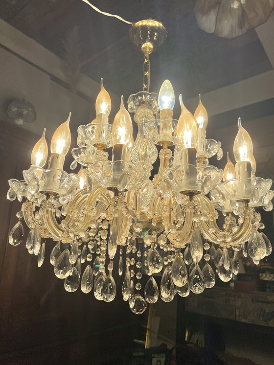 Image 1 of Hermosa lámpara de araña de cristal antigua
