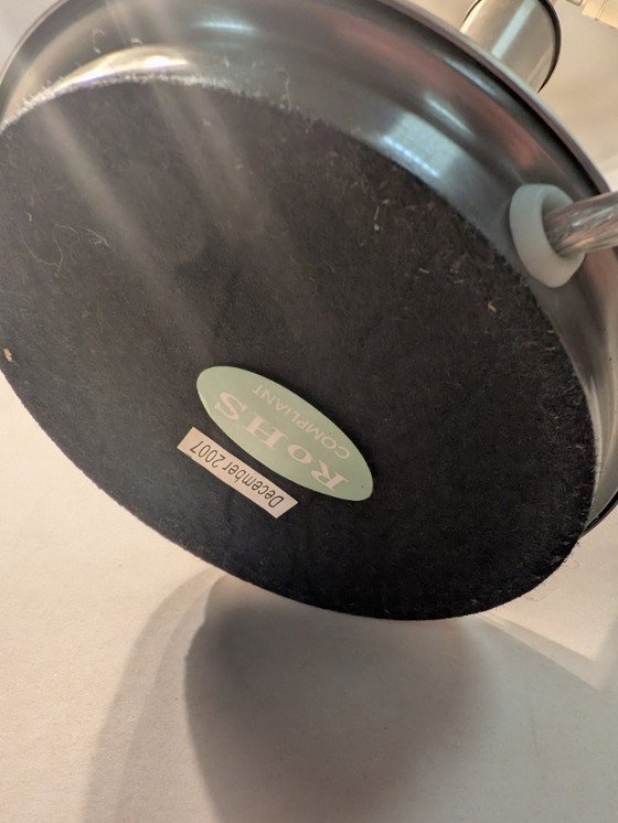 Image 1 of Set (2) bureau, tafel-, of nachtkast-lampen. Vintage design.