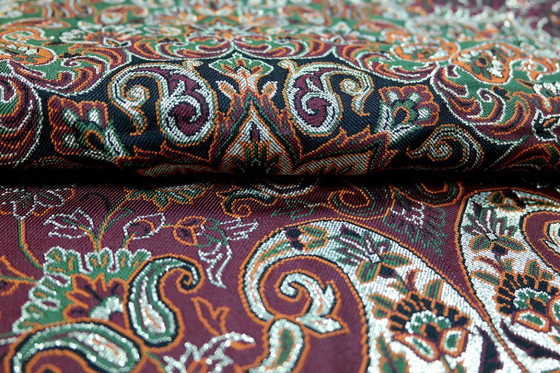 Image 1 of Oriental Handmade Tablecloth, Very Finely Crafted from Silk Threads, 100 x 100 cm