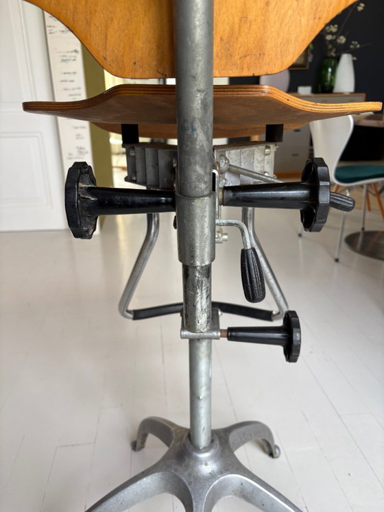 Image 1 of Sedia da tavolo da disegno regolabile anni '60