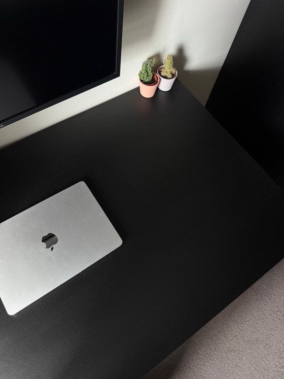 Image 1 of Escritorio negro - Excelente estado