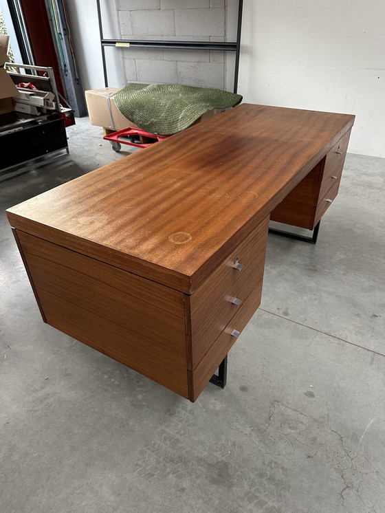 Image 1 of escritorio Guariche