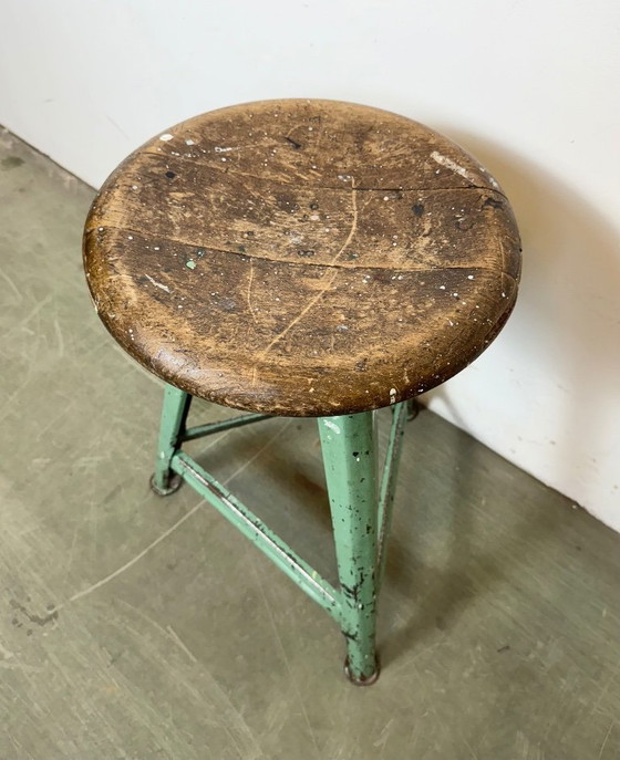 Image 1 of Groene industriële werkplaatskruk, jaren 60