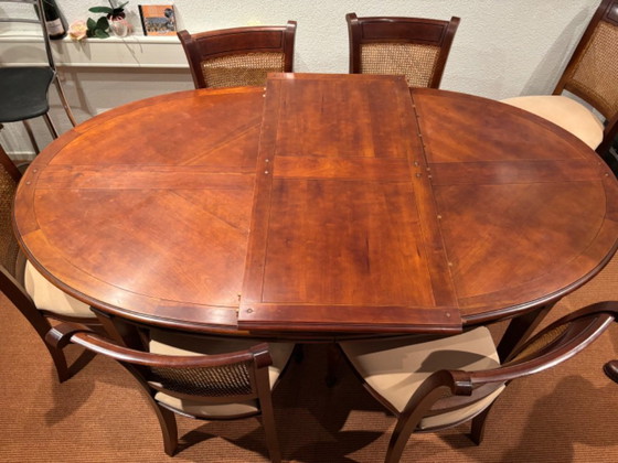 Image 1 of Magnifique table de salle à manger Ambitat avec 6 chaises