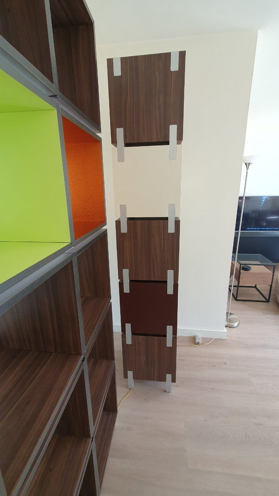 Hidden 1997-2000 Boekenkast. – Boekenkasten, Aluminium (photo 4 of 16)