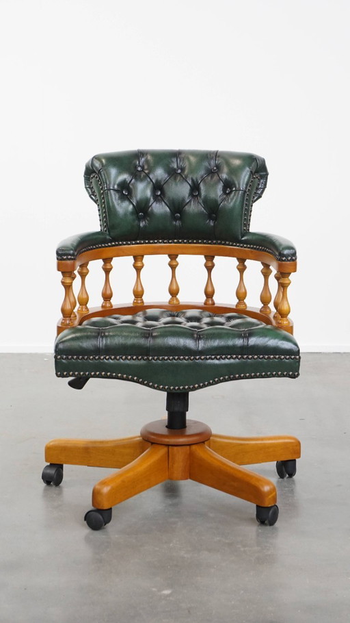 Chaise de bureau Chesterfield verte en cuir de vachette sur roulettes