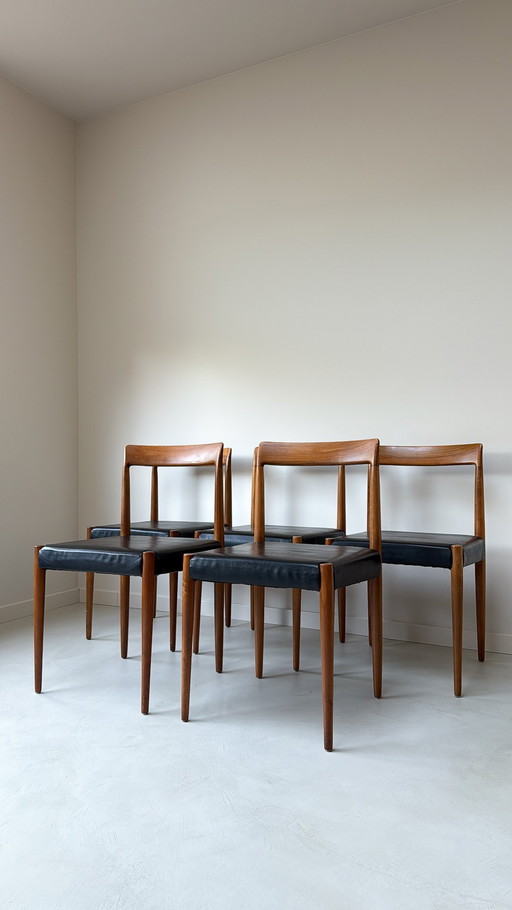 Fünf antike Lübke-Esszimmerstühle aus Holz mit Kunstledersitzen