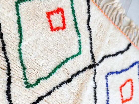 Tappeto marocchino bianco sporco con motivi geometrici, 250cm x 150cm – Tappeti, Wool, Modern (photo 6 of 7)