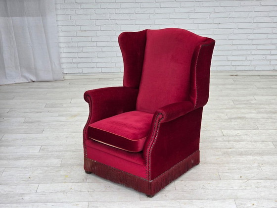 Image 1 of Anni '70, poltrona danese con schienale alto, velluto rosso per mobili, legno di frassino.