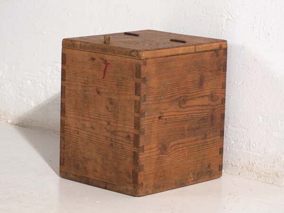 Boîte de rangement ancienne en bois massif (c.1920) #7 – Armoires de rangement, Rustic (photo 32 of 40)