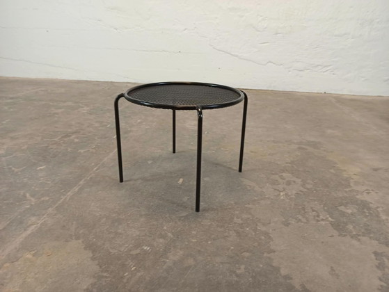 Ola Wihlborg voor IKEA geperforeerde metalen bijzettafel, Metaal, Zwart (foto 4 van 9)