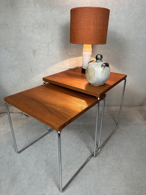 Vintage Nesting Tables - Teak and Chrome – bijzettafels, Wood