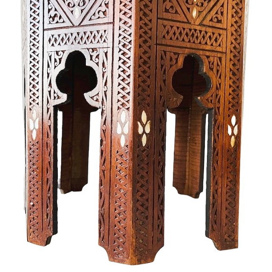 Image 1 of Antigua mesa auxiliar islámica de perlas años 1890