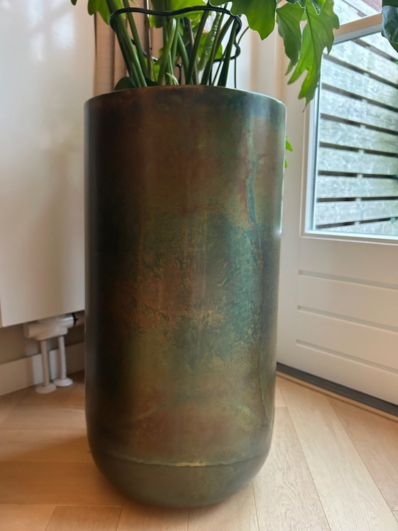 Beautiful large metal Plant pot 70cm with Philodendron plant, Aluminium, Gold (photo 3 of 5)