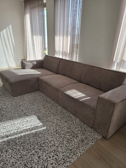 Großes Sofa (310cm x 160cm) mit Teppich (270cm x 205cm)
