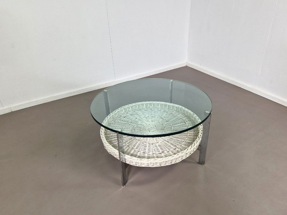 Image 1 of Vintage coffee table | Rattan basket | Glass top