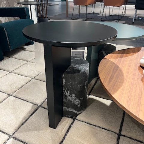 Image 1 of Cassina Sengu niedriger Couchtisch