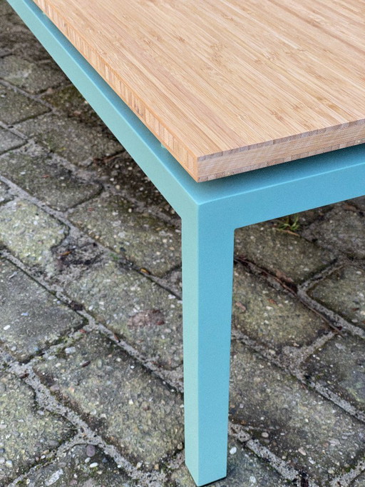 Modern bench – airy, durable and colorful
