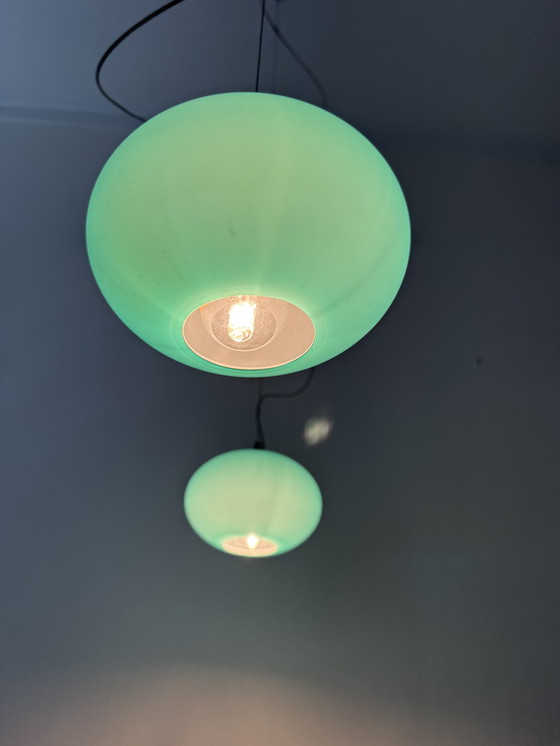 Image 1 of Ensemble de 2 suspensions Prandina en verre opale vert