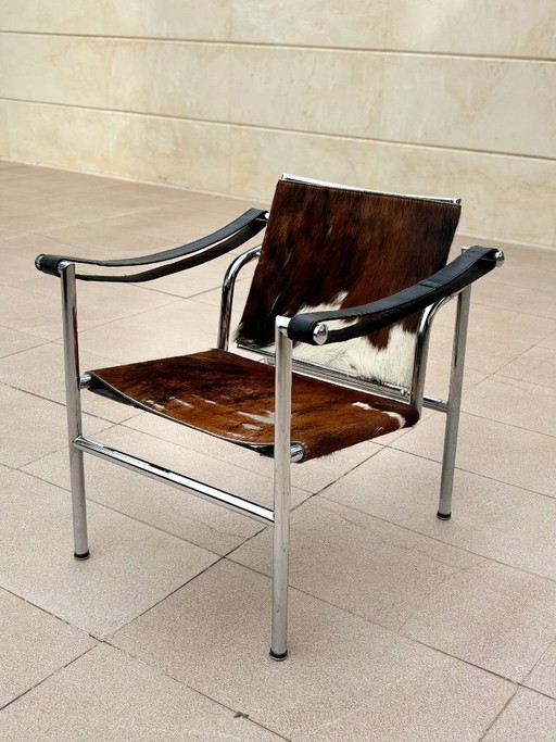 LC1 Basculant Sessel Design Le Corbusier