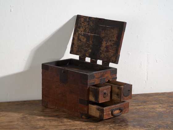 Antico Baule Giapponese per Documenti con Cassetti e Ferramenta in Ferro – Tansu Portatile – Periodo (photo 19 of 40)