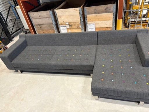 Sofá esquinero de diseño Naughtone, gris oscuro, como nuevo