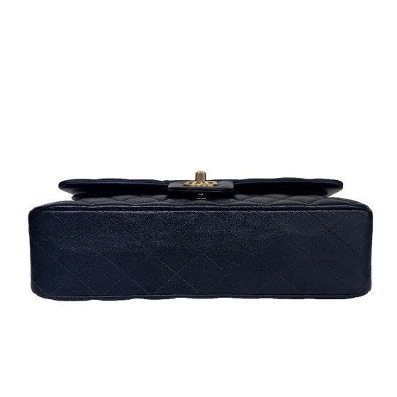 Chanel classic flap medium – Crossbody bags, Lambskin (photo 20 of 28)