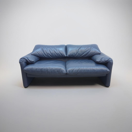 Sofá de dos plazas Cassina Maralunga, color azul, de diseño, de piel, tipo sofá, de Magistretti