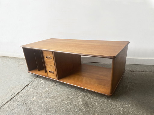 Meuble TV Mid Century Modern des années 1960 par Meredrew