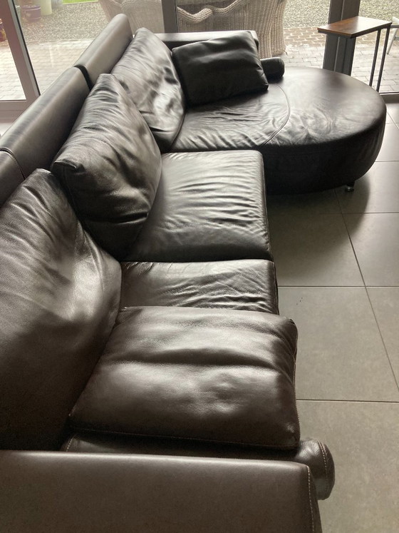 Image 1 of Leather sofa with chaise longue