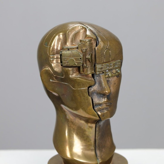 Image 1 of Scultura "Homo Decessor" di Raf Verjans
