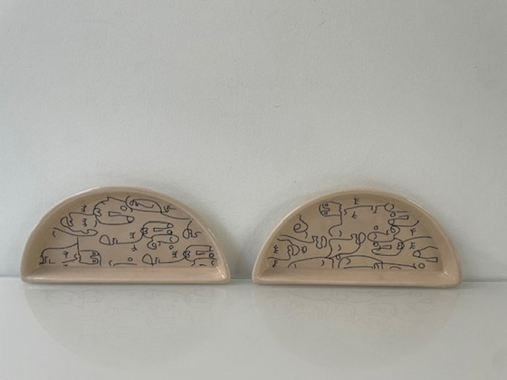 Image 1 of Artistieke set halve bordjes lijntekening