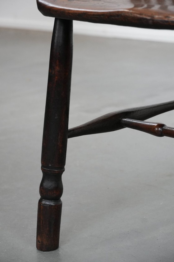 Image 1 of Antiker englischer Windsor-Stuhl aus dem 18. Jahrhundert mit wunderschöner Patina