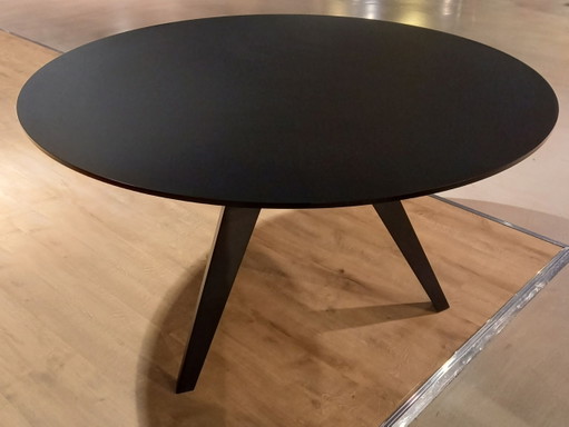 Odesi Tafel Belly – eettafels