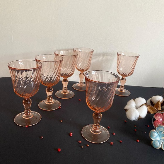 Image 1 of 6 Rosaline Luminarc France twisted pink wine/water glasses, 16 cl