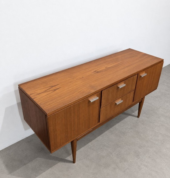 Credenza scandinava vintage – Anni '60 – Credenze con vetrina, Wood (photo 3 of 8)