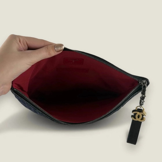 Clutch Chanel Gabrielle in tweed e pelle di vitello (photo 19 of 25)