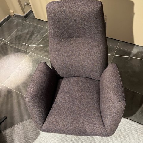 Image 1 of Gealux ARC 8008 recliner