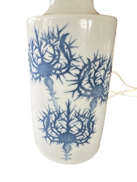 Image 1 of Fog & Mørup design tafellamp van Kai Lange in Royal Copenhagen porselein met zilveren distel en in hoogte verstelbare kap