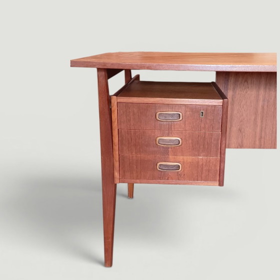 Image 1 of Deens vintage bureau