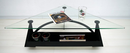 Table basse italienne moderne et contemporaine, métal noirci et plateau en verre, 1990