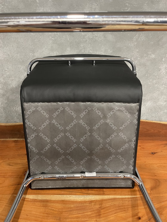 Image 1 of Thonet S60 V